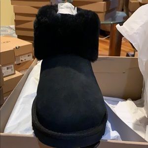 BRAND NEW UGG CLASSIC MINI FLUFF